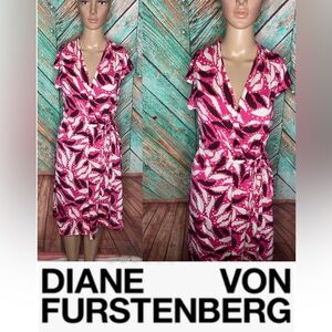 Diane Von Furstenberg Feathered Leaves Pink Silk Wrap Dress